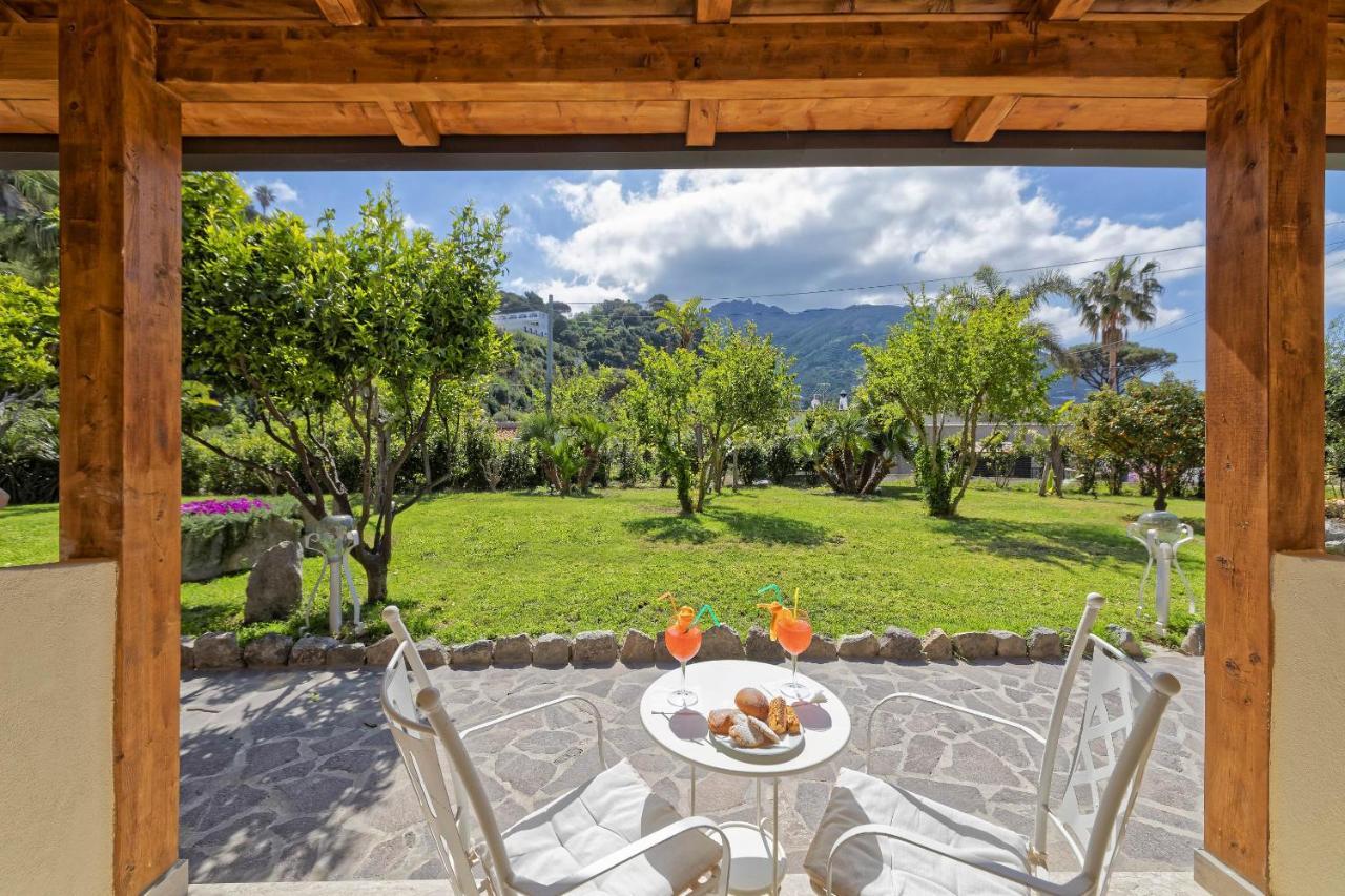 Hotel Zaro Lacco Ameno  ภายนอก รูปภาพ