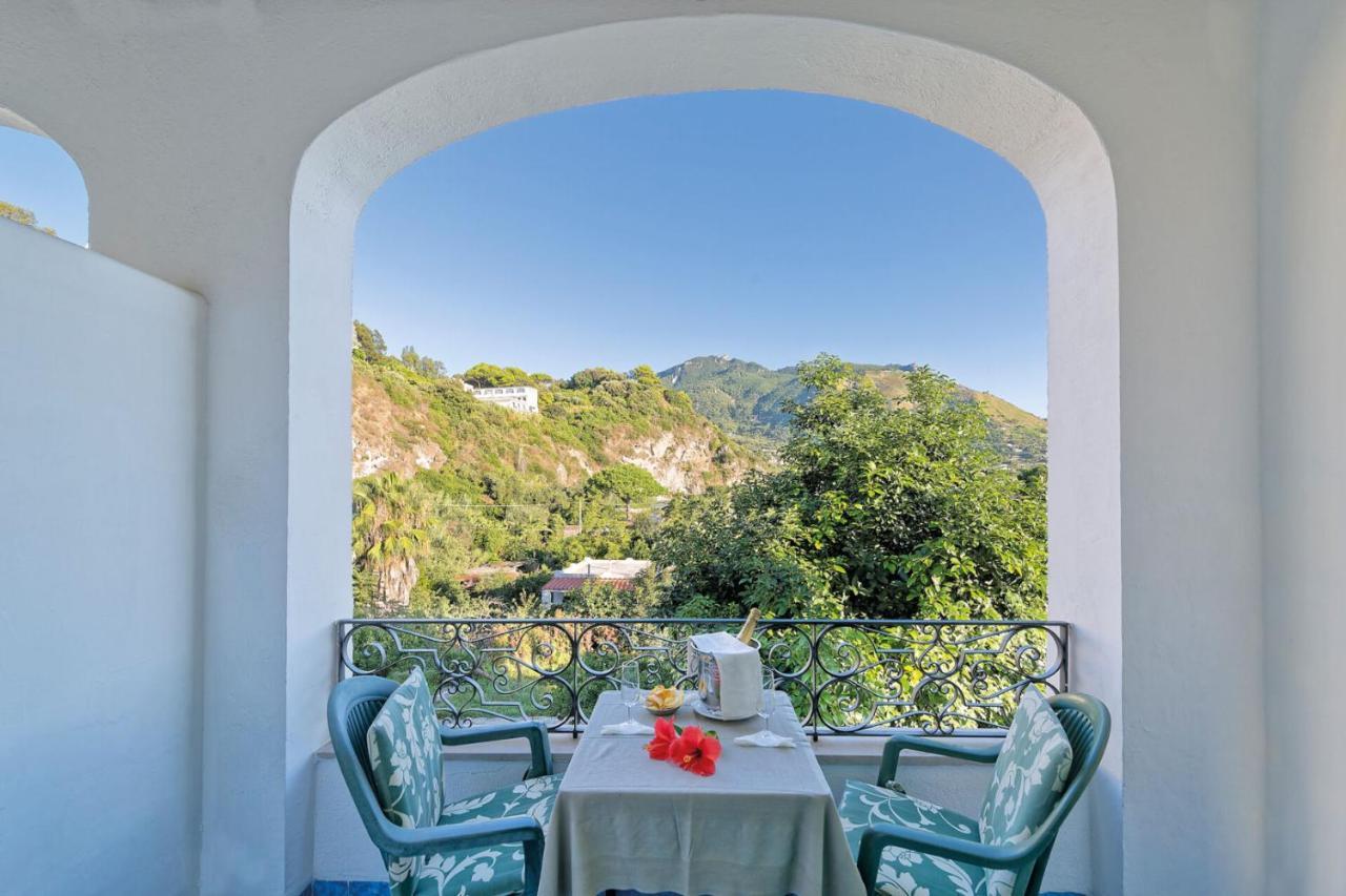 Hotel Zaro Lacco Ameno  ภายนอก รูปภาพ