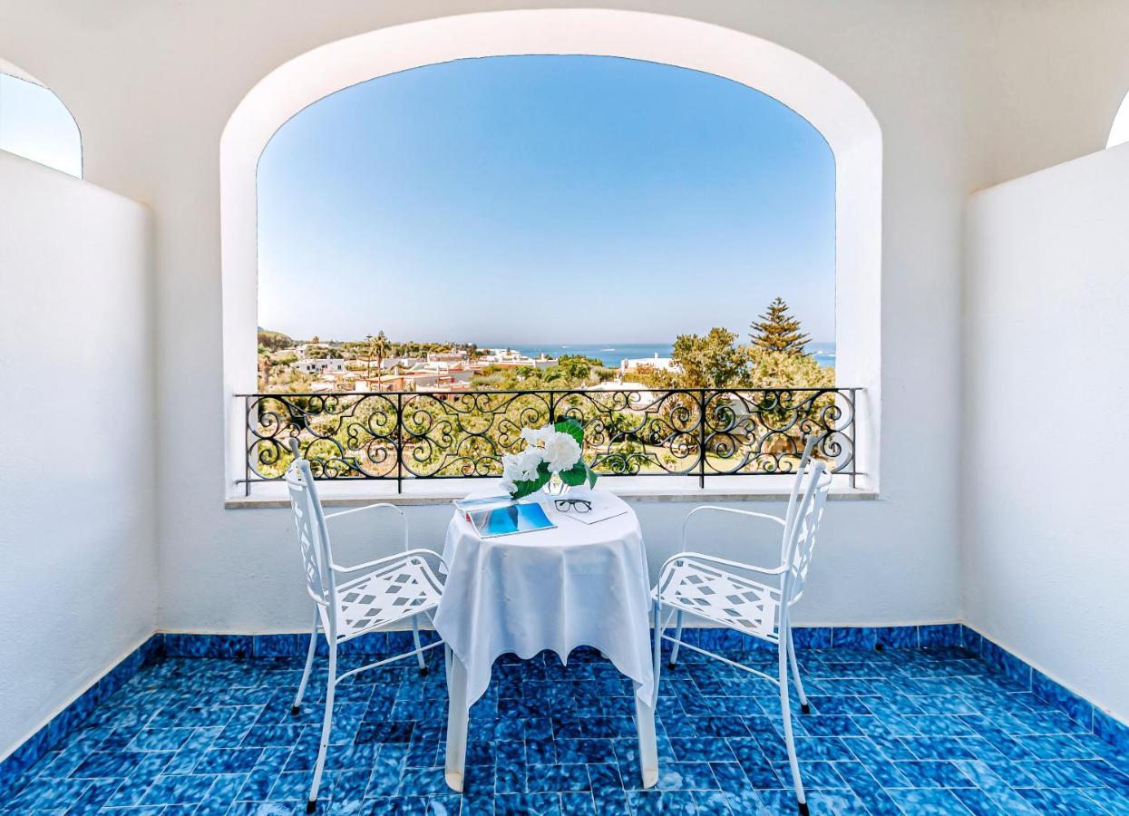 Hotel Zaro Lacco Ameno  ภายนอก รูปภาพ