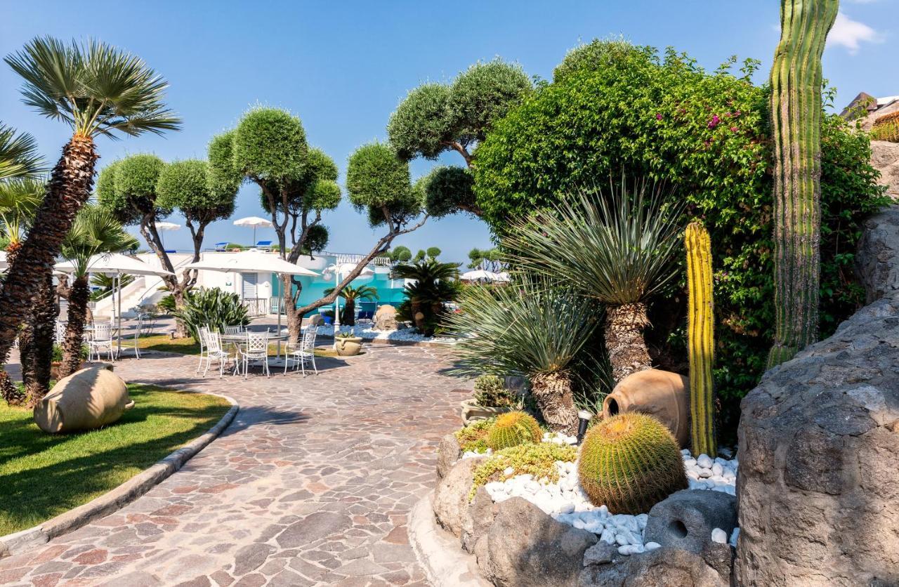Hotel Zaro Lacco Ameno  ภายนอก รูปภาพ