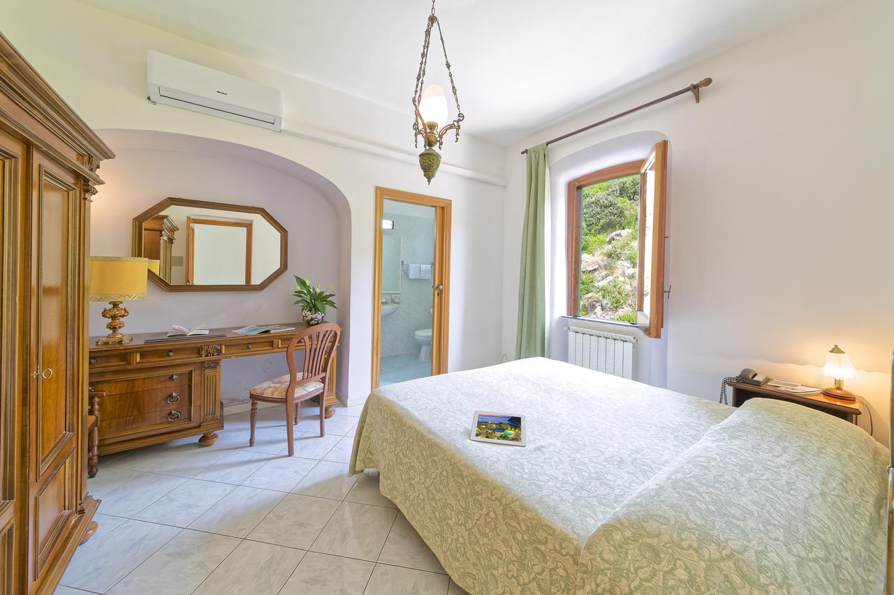 Hotel Zaro Lacco Ameno  ภายนอก รูปภาพ