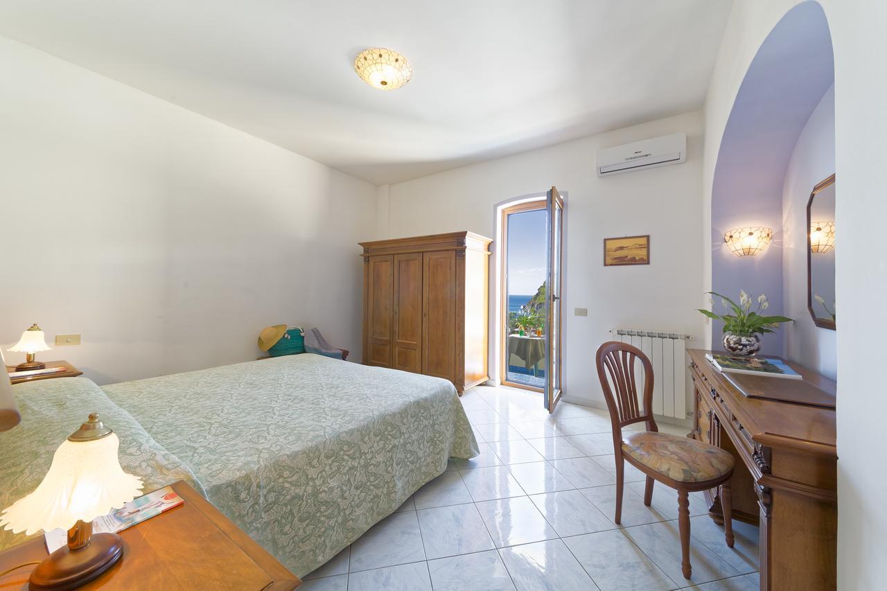Hotel Zaro Lacco Ameno  ภายนอก รูปภาพ