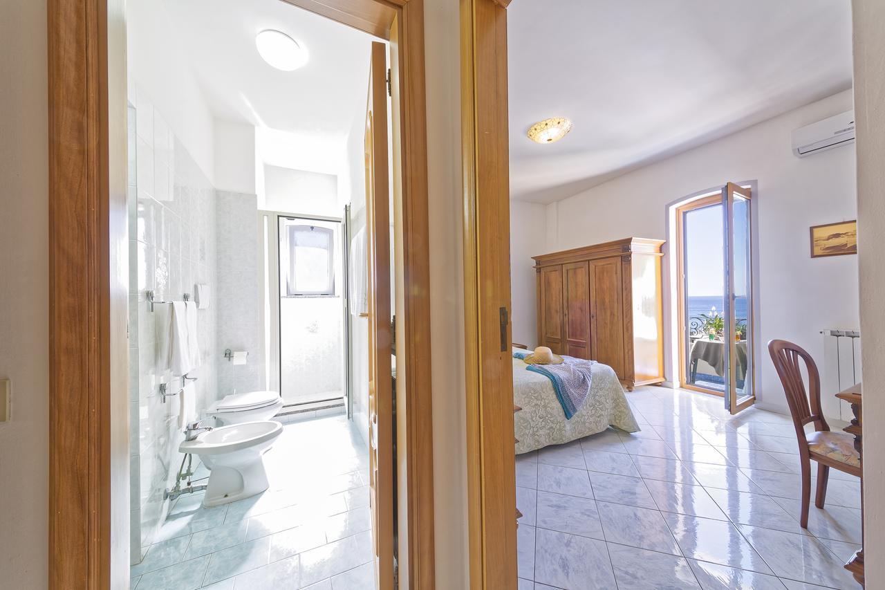 Hotel Zaro Lacco Ameno  ภายนอก รูปภาพ