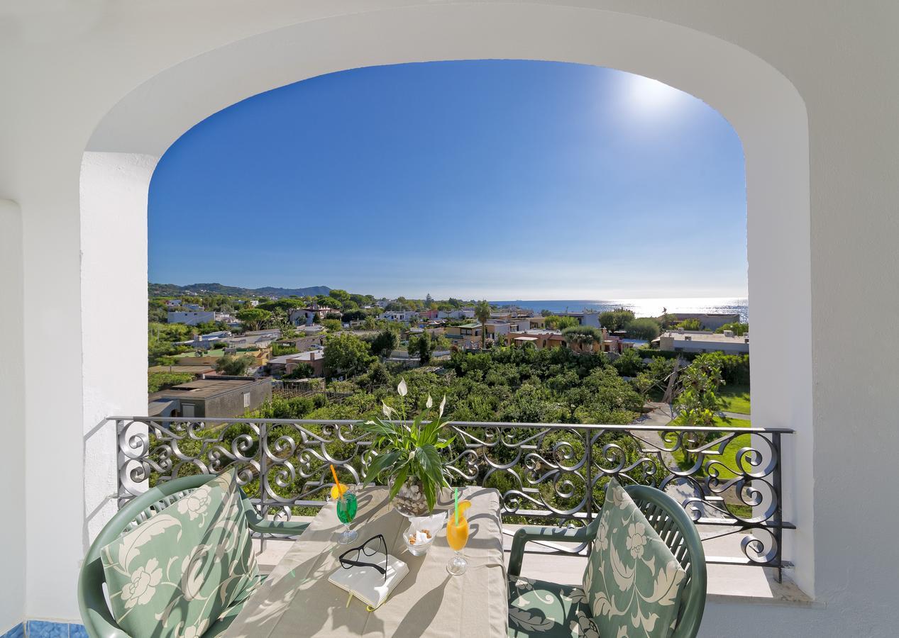 Hotel Zaro Lacco Ameno  ภายนอก รูปภาพ